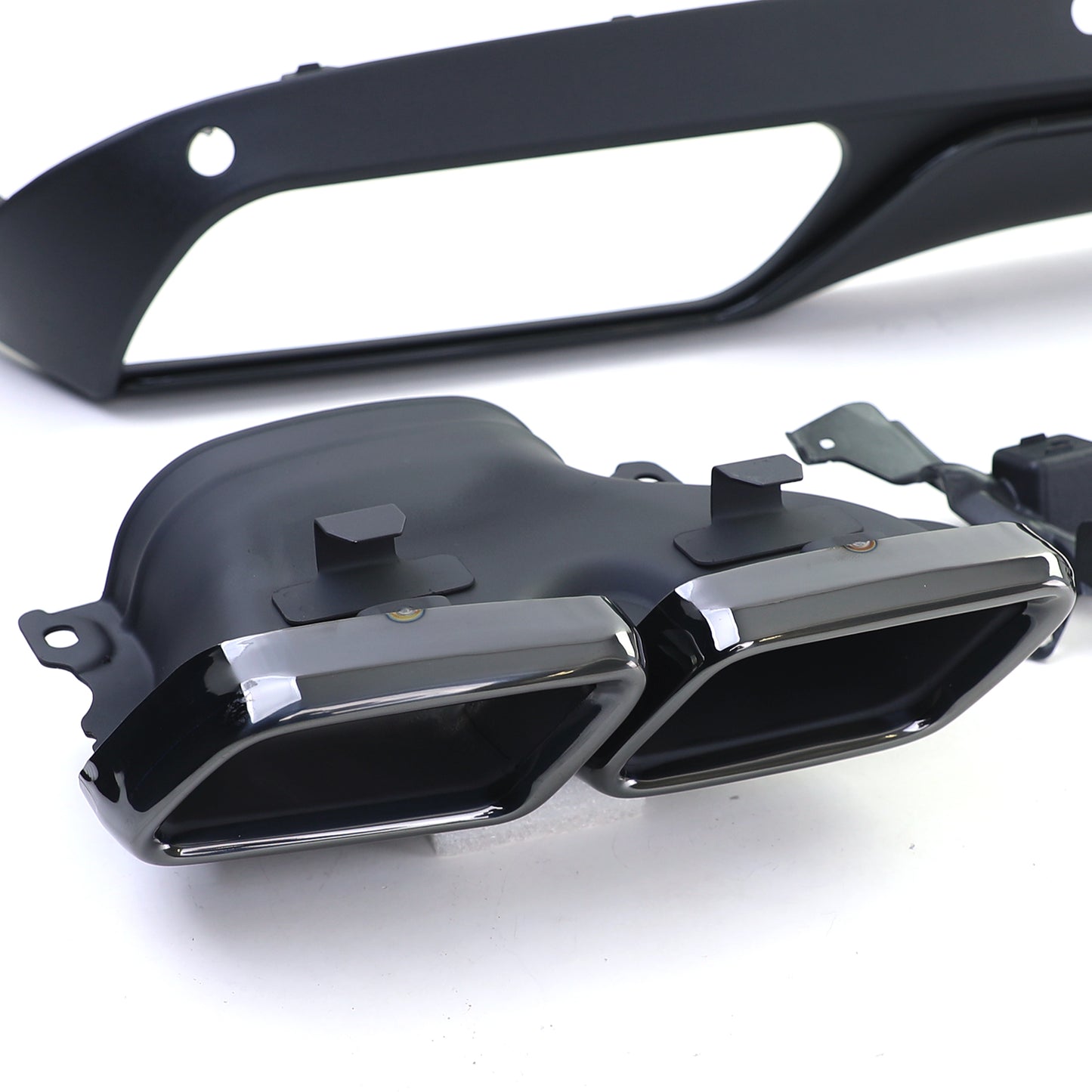 Mercedes W205 berlina 14-18 Diffusore posteriore sportivo con terminali di scarico