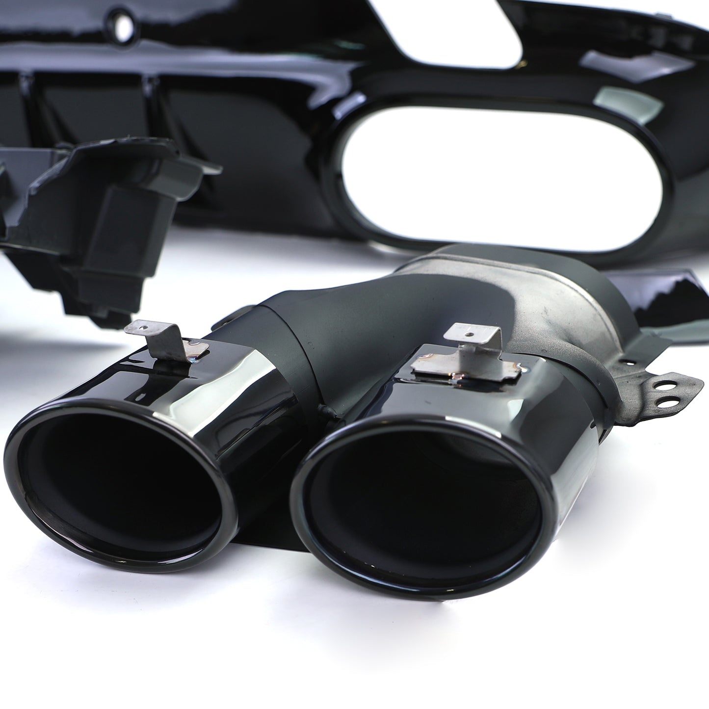 Mercedes CLS C257 dal 17 Diffusore posteriore con terminali di scarico neri