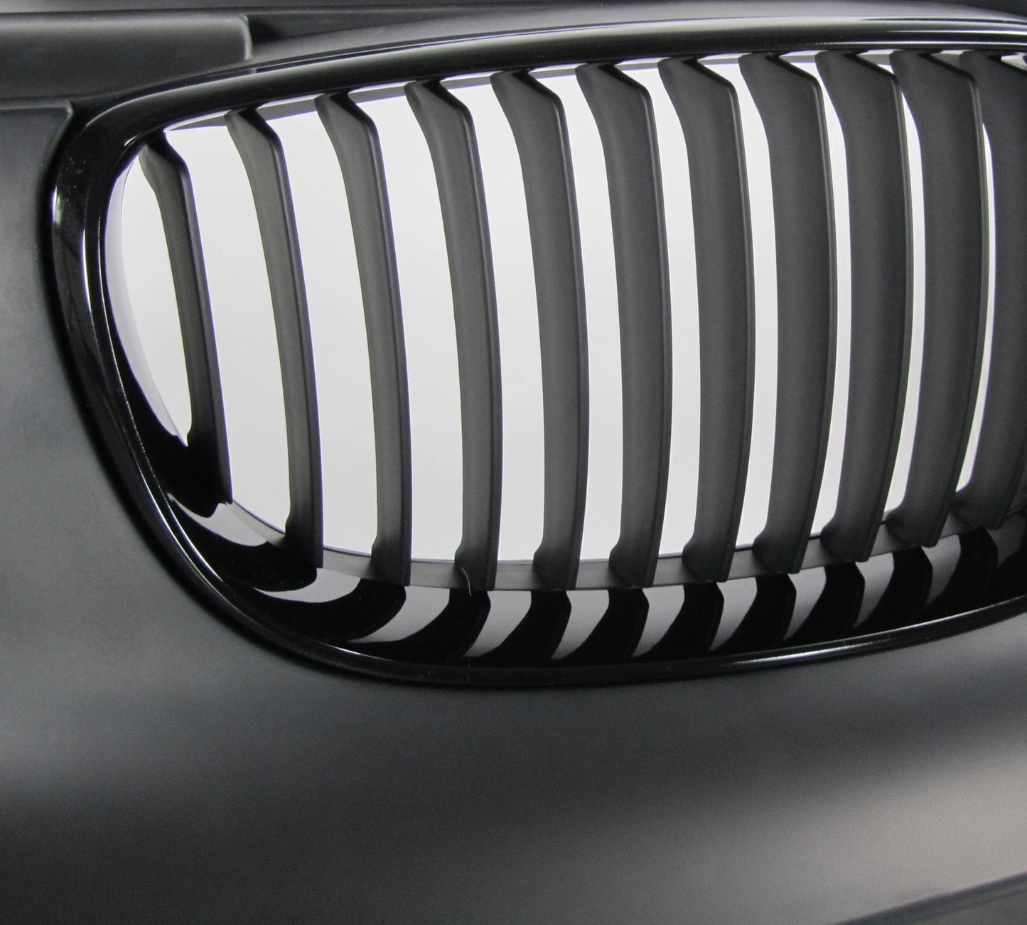 Paraurti anteriore primerizzato M Sport BMW Serie 1 E81 E82 E87 E88 MY 04-11