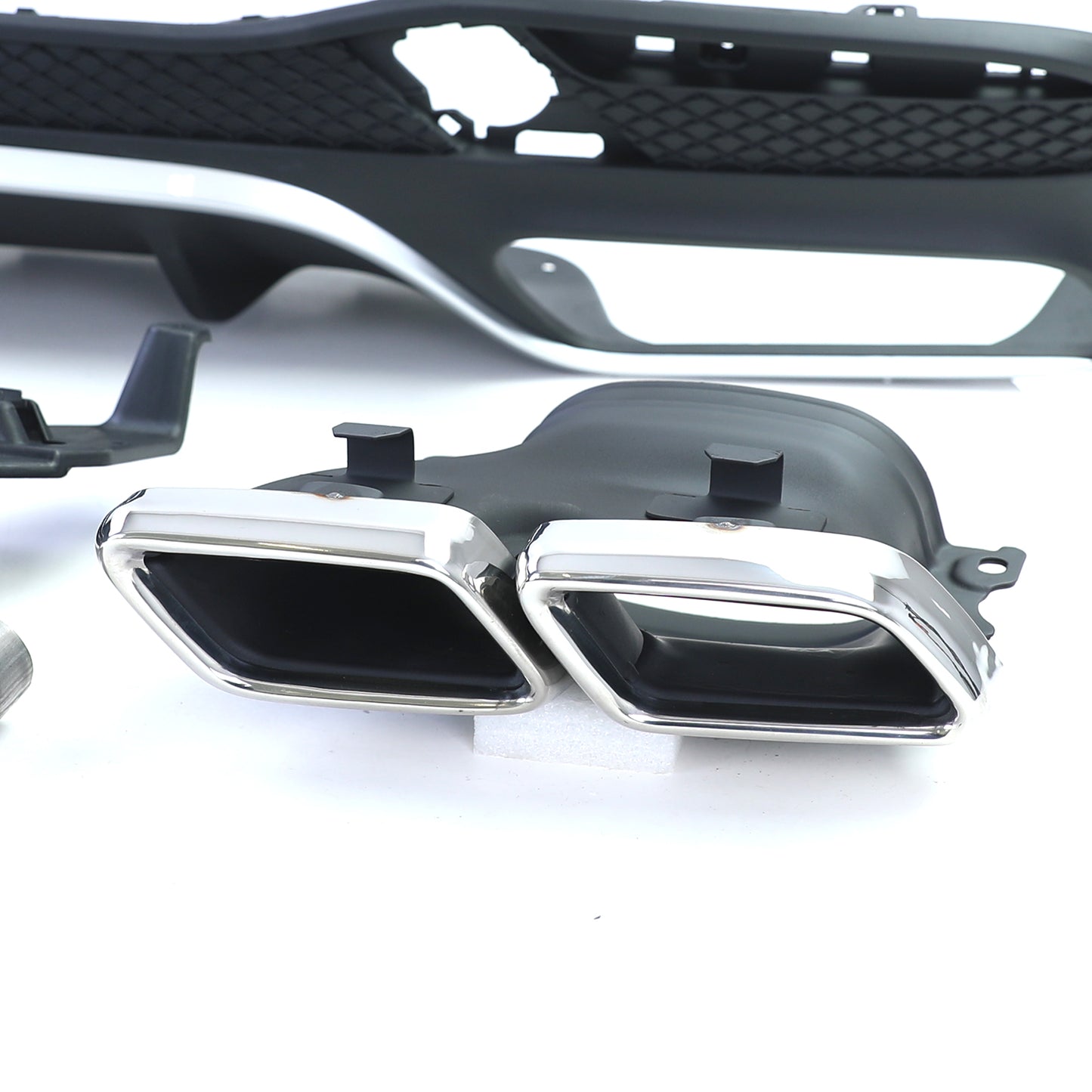 Mercedes GLS X166 15-19 diffusore posteriore sportivo con terminali di scarico