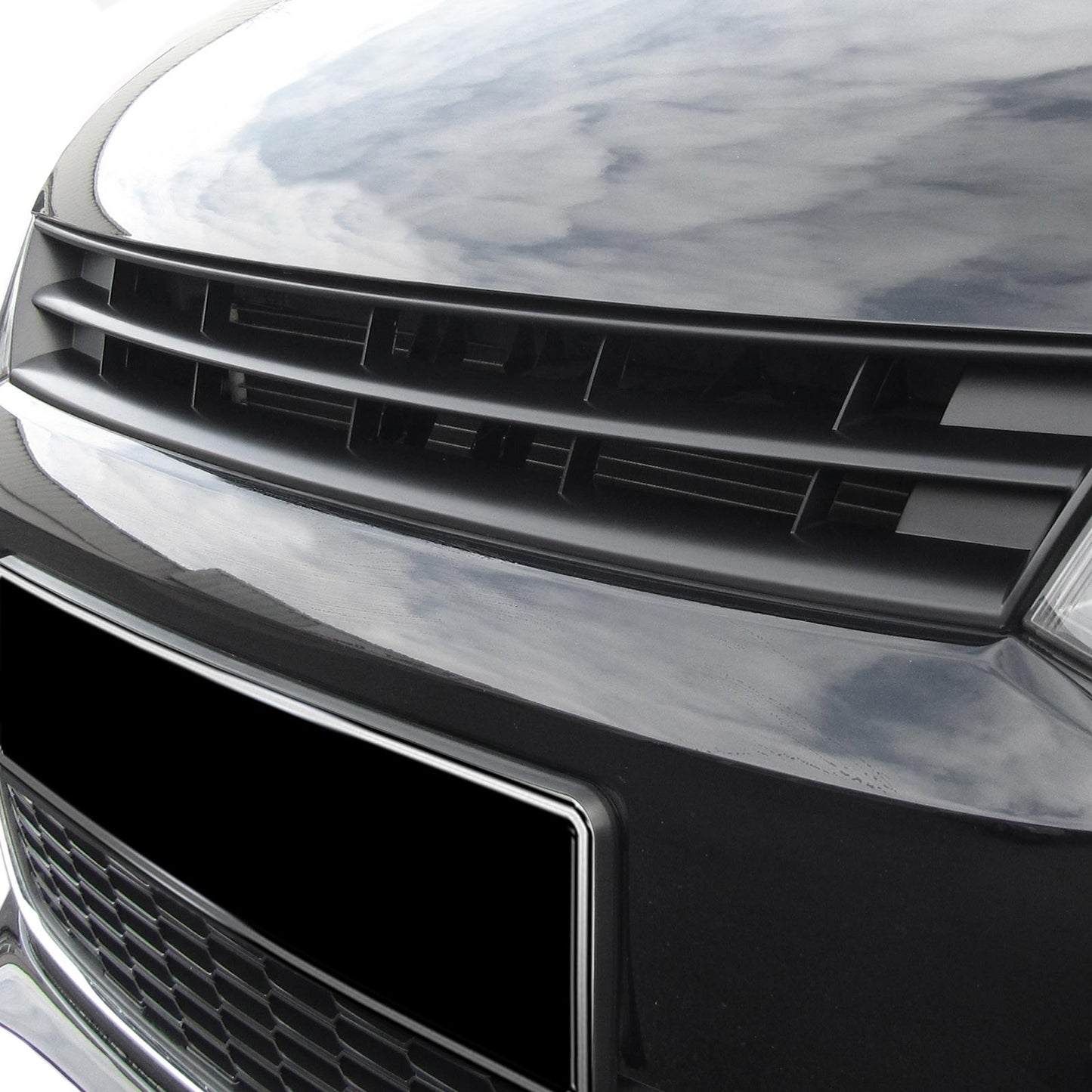 VW Polo 5 6R 6C 09-17 Griglia del radiatore senza emblema nero lucido