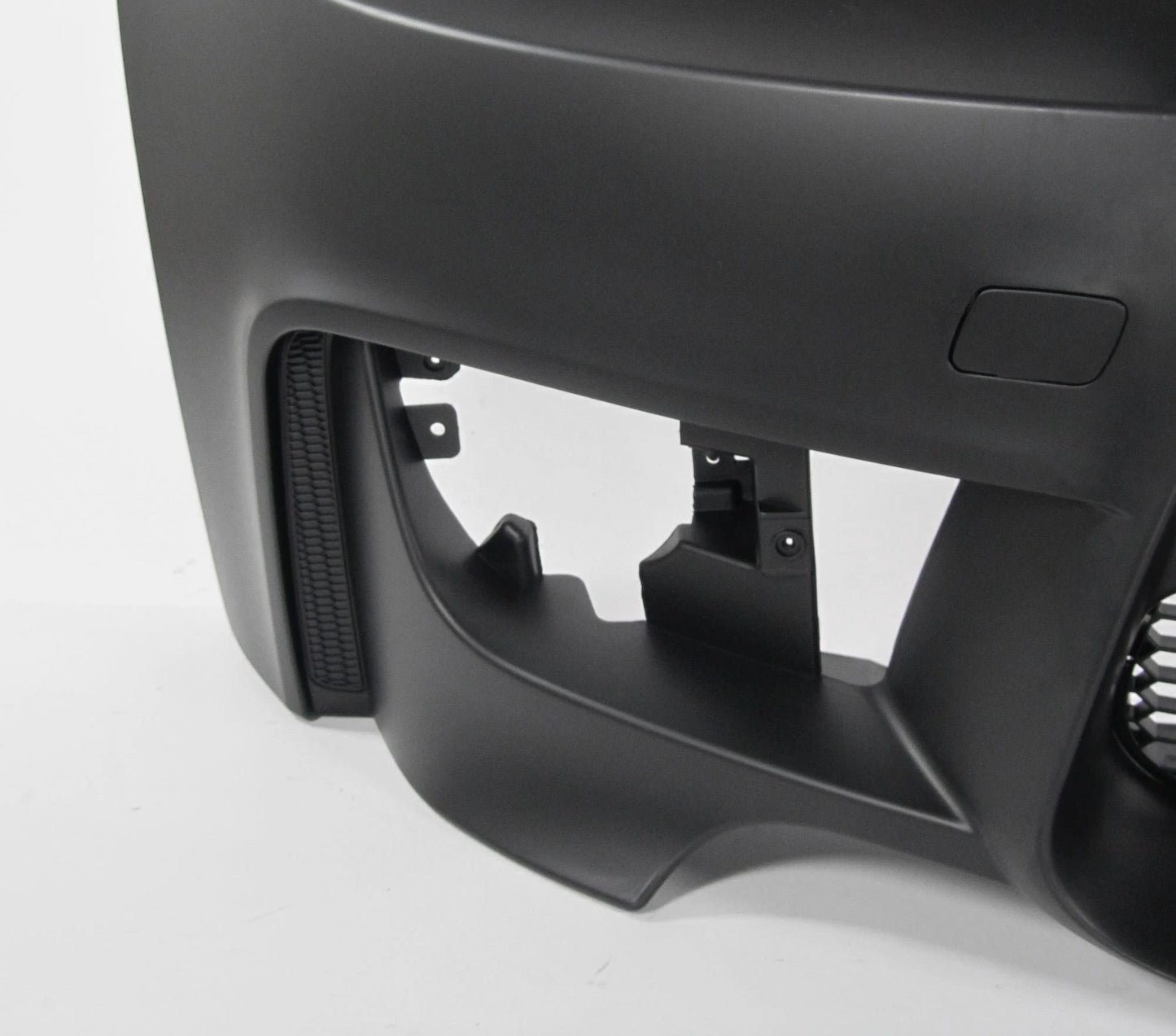 Paraurti anteriore primerizzato M Sport BMW Serie 1 E81 E82 E87 E88 MY 04-11